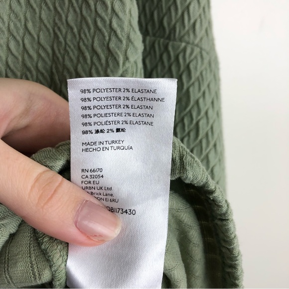 ANTHROPOLOGIE Green Arya Textured Puff Sleeve Top - Picture 8 of 8